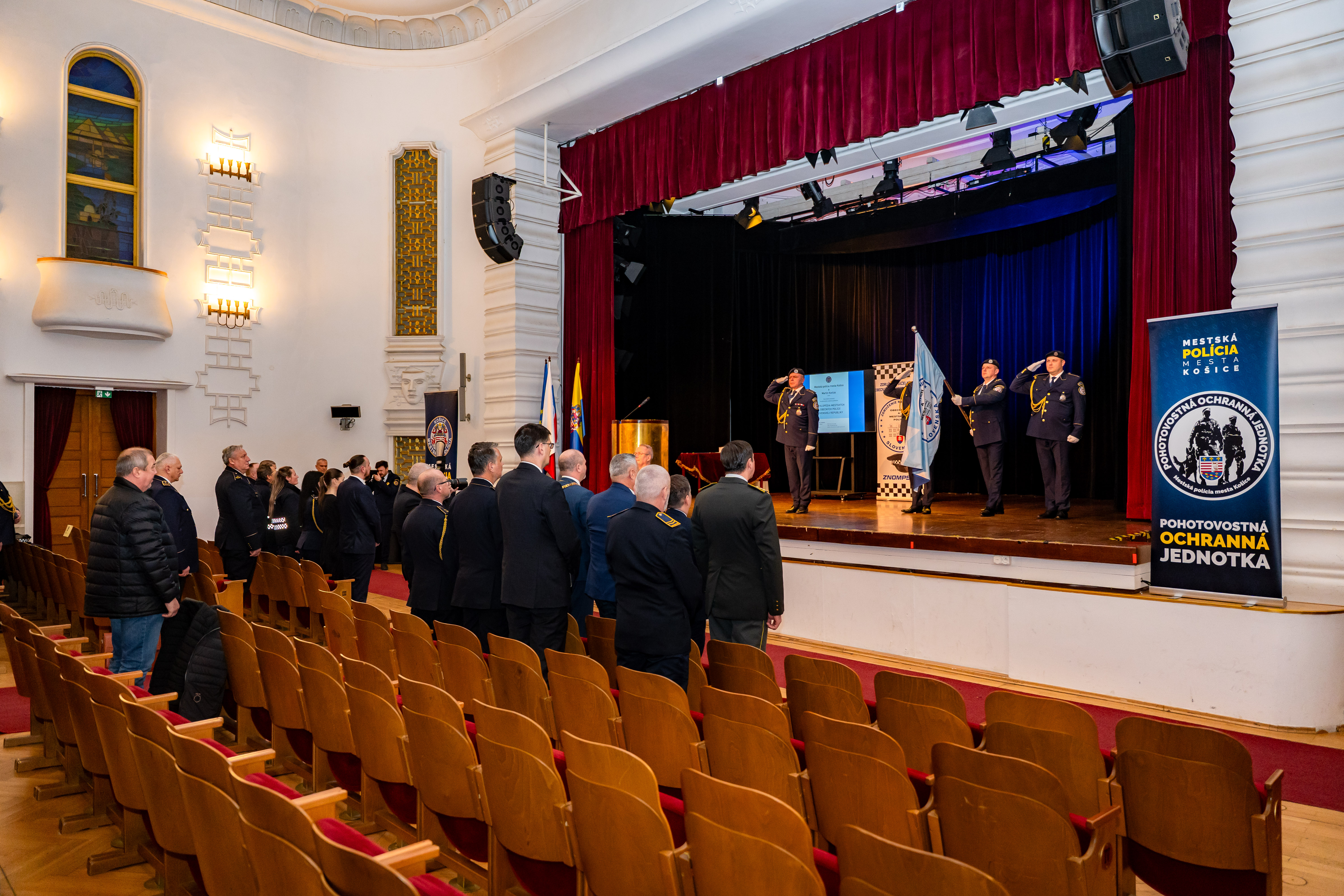 Slavnostny krst Encyklopedie obecnych a mestskych policii -34